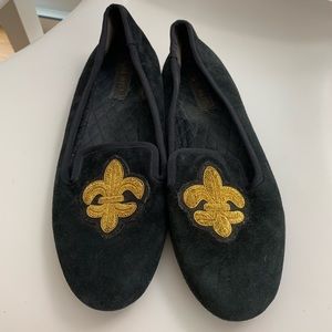Nine West Fleur de Lis smoking slippers